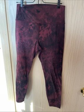 HeyNuts High-Waist Tie-Dye Leggings i- Burgundy/Black